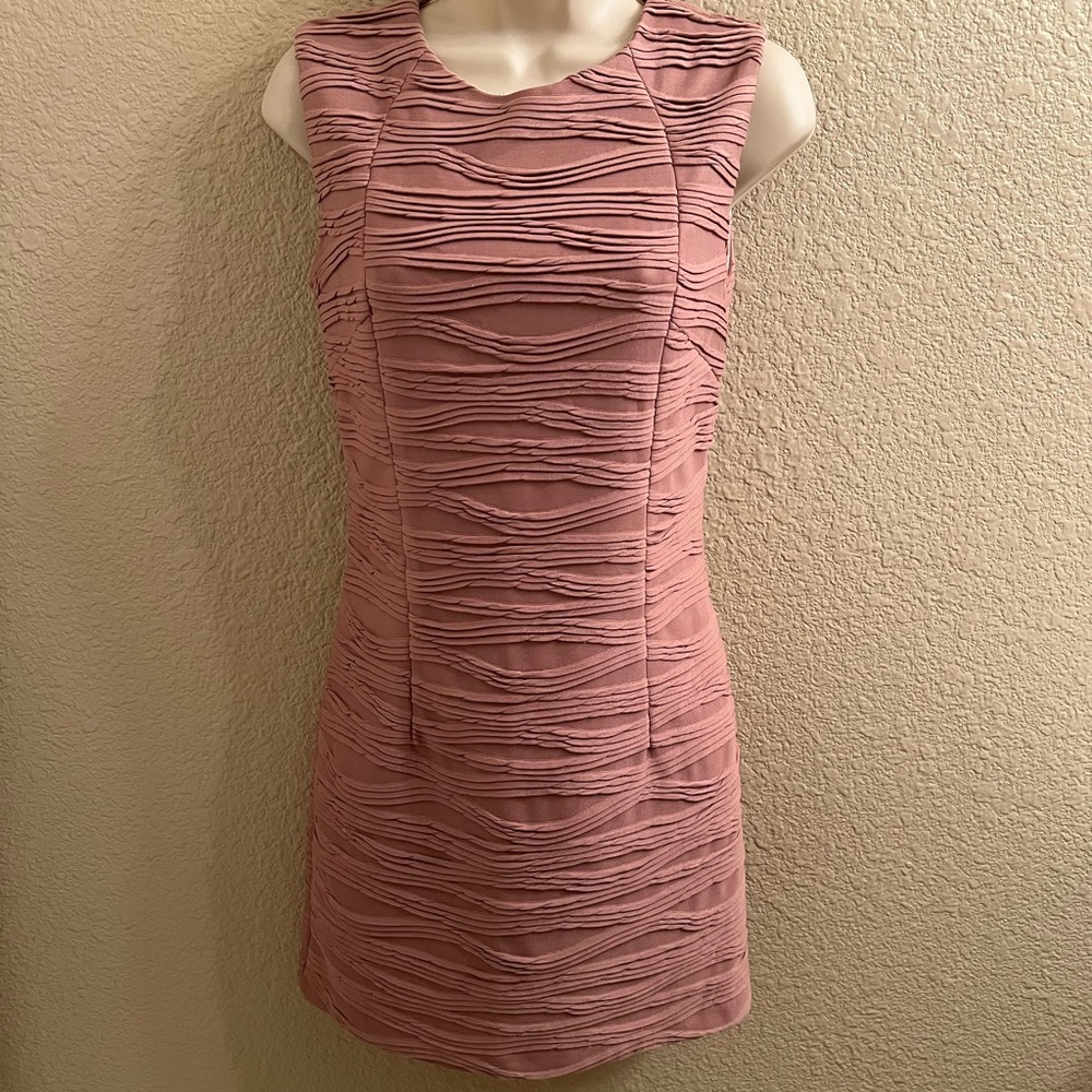 Textured Sleeveless Pink Mini Dress